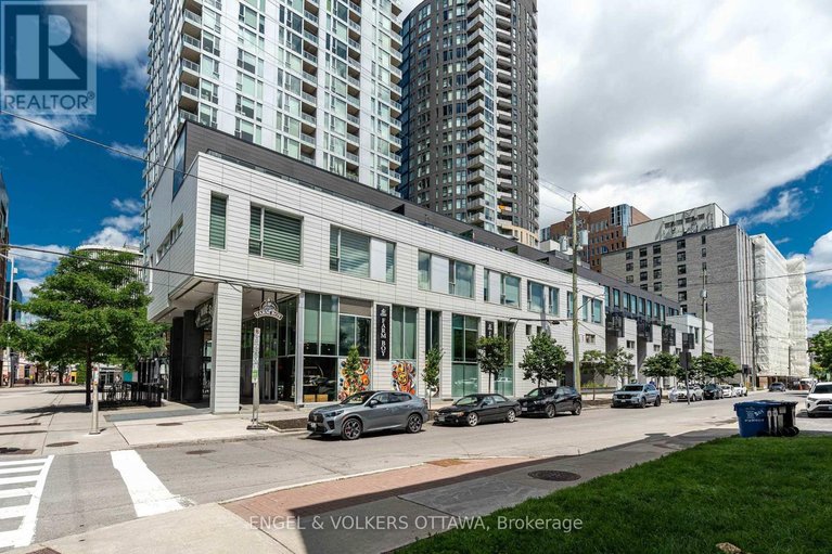29676992/207-197-lisgar-street/ottawa-centre/ottawa/ontario/K2P0C3_1