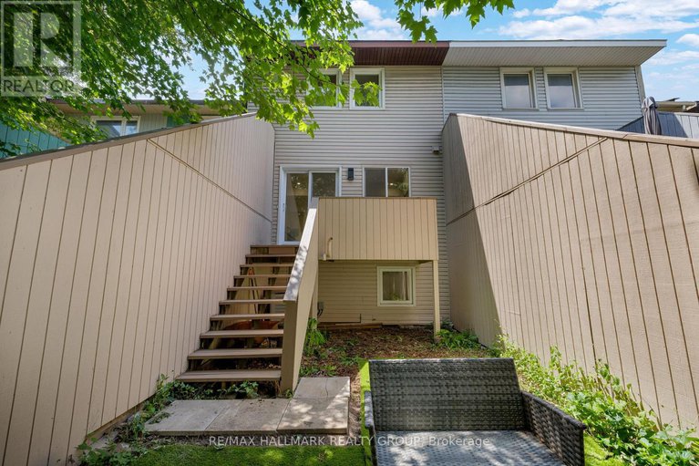 28594235/213-booth-street/west-centre-town/ottawa/ontario/K1R7V4_49