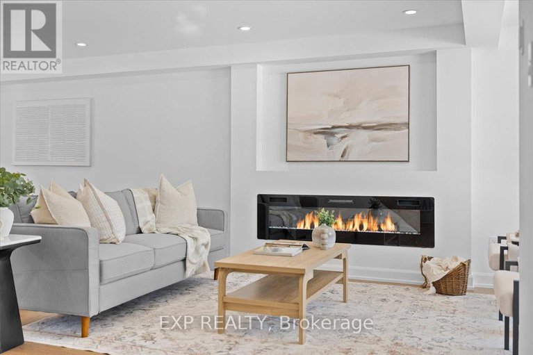 29377335/41-qualicum-street/bruce-farmgraham-parkqualicumbellands/ottawa/ontario/K2H7H3_13