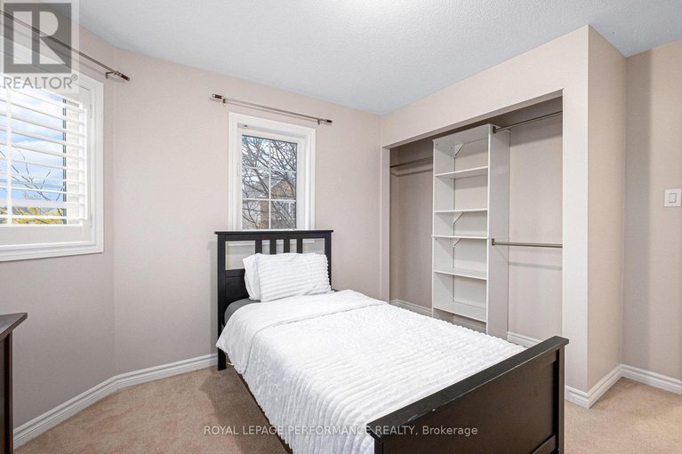 29064814/3234-river-rock-avenue/half-moon-bay/ottawa/ontario/K2J0T4_18