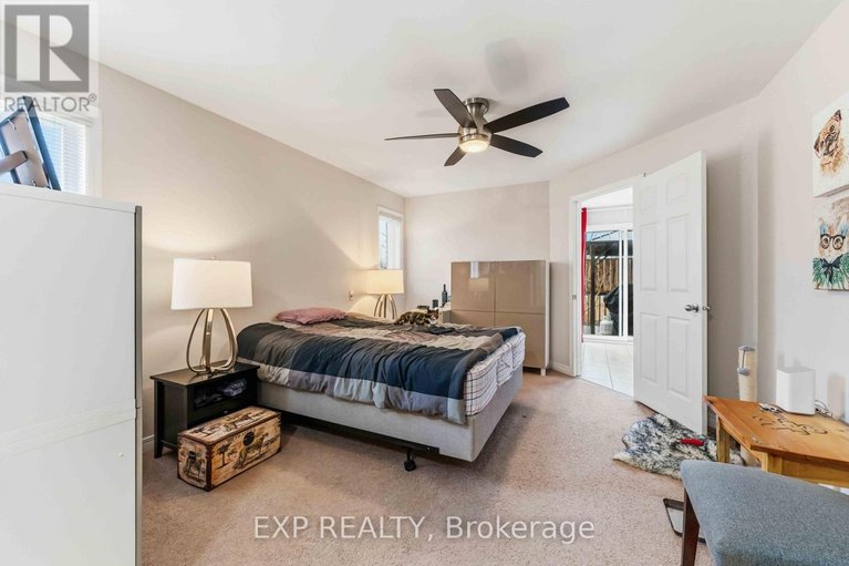 29660876/5655-mahogany-harbour-lane/manotick-south-to-roger-stevens/ottawa/ontario/K4M1K9_11