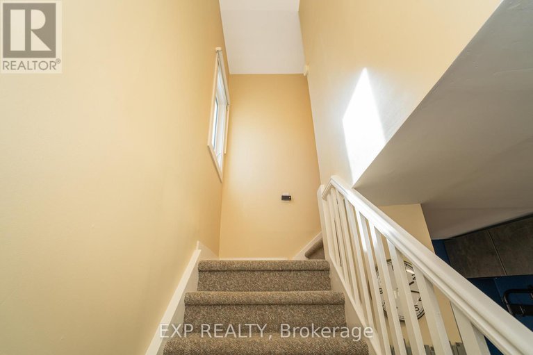 29317176/336-poulin-avenue/britannia/ottawa/ontario/K2B5T8_21