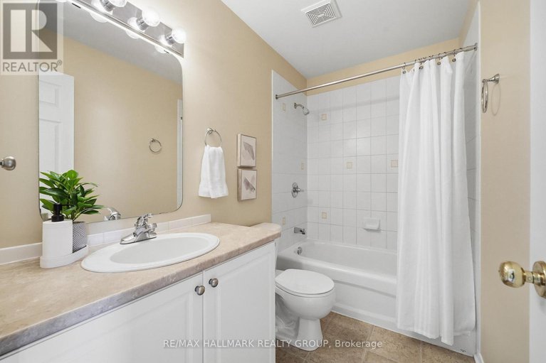 29080800/204-greenridge-street/chapel-hill/ottawa/ontario/K1C7R3_26