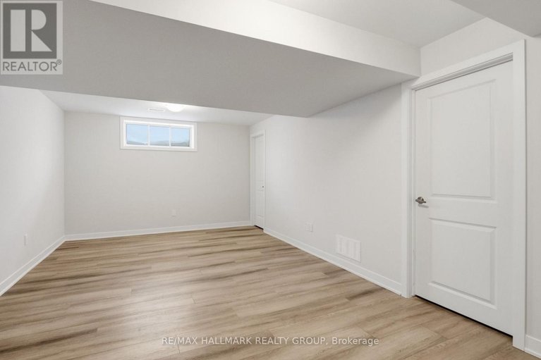 29616623/1940-hawker-private/huntley-ward-north-east/ottawa/ontario/K0A1L0_19