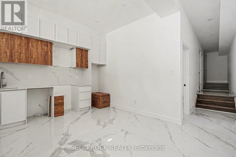 29669926/826-alpine-avenue/queensway-terrace-north/ottawa/ontario/K2B5R6_26