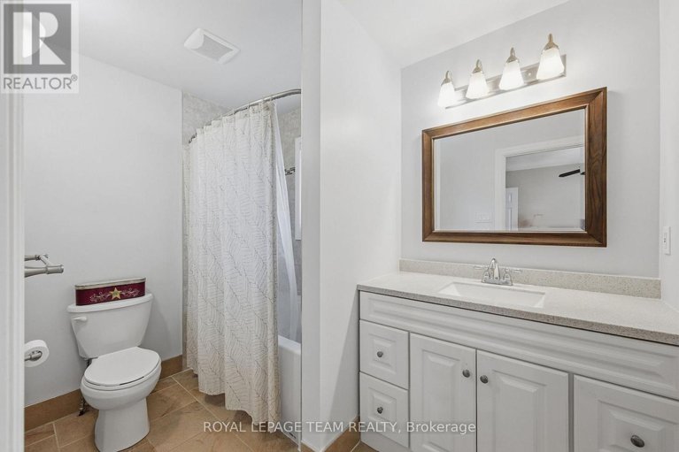 29687996/2870-old-maple-lane/dunrobin-shores/ottawa/ontario/K0A1T0_29