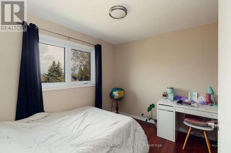 28302138/1325-summerville-avenue/carlington/ottawa/ontario/K1Z8G7_7