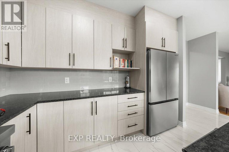 29135889/676-fisher-street/north-grenville-twp-kemptville-south/north-grenville/ontario/K0G1J0_15