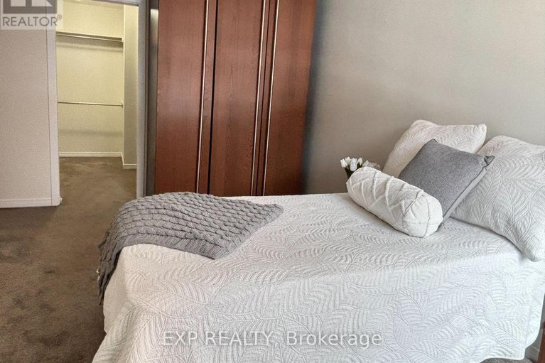 29231208/510-330-centrum-boulevard/bilberry-creekqueenswood-heights/ottawa/ontario/K1E3W2_15