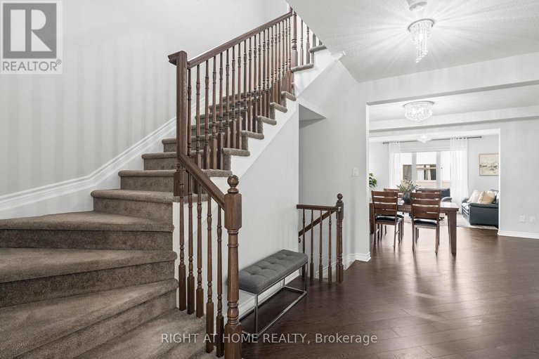 29253756/1131-apolune-street/half-moon-bay/ottawa/ontario/K2J6N8_23