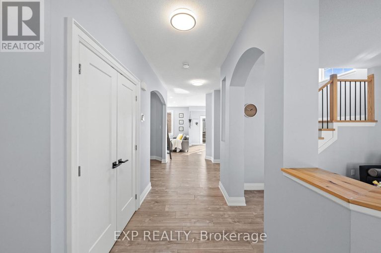 29385318/117-joshua-street/mer-bleuebradley-estatesanderson-park/ottawa/ontario/K1W0A4_7