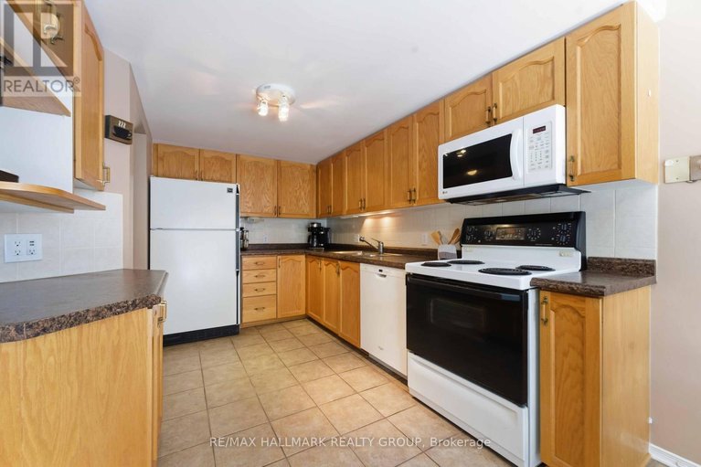 29677267/1660-locksley-lane/beaconwood/ottawa/ontario/K1J1B6_23