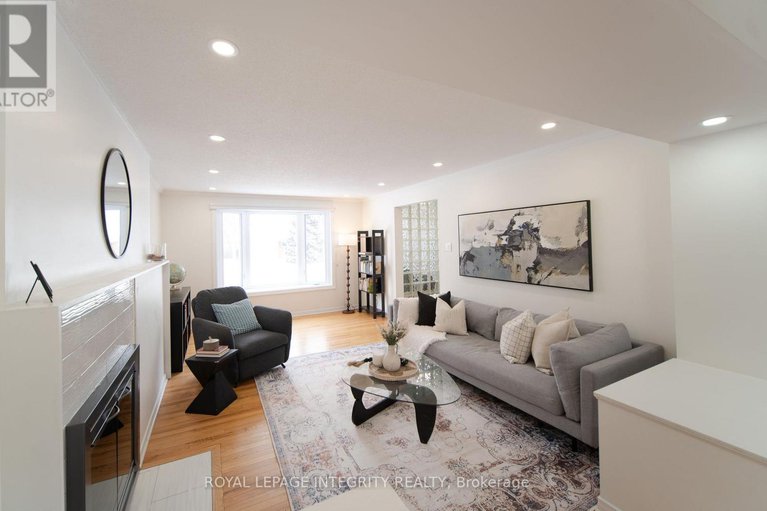 29357510/652-la-verendrye-drive/beacon-hill-north/ottawa/ontario/K1J7X4_7