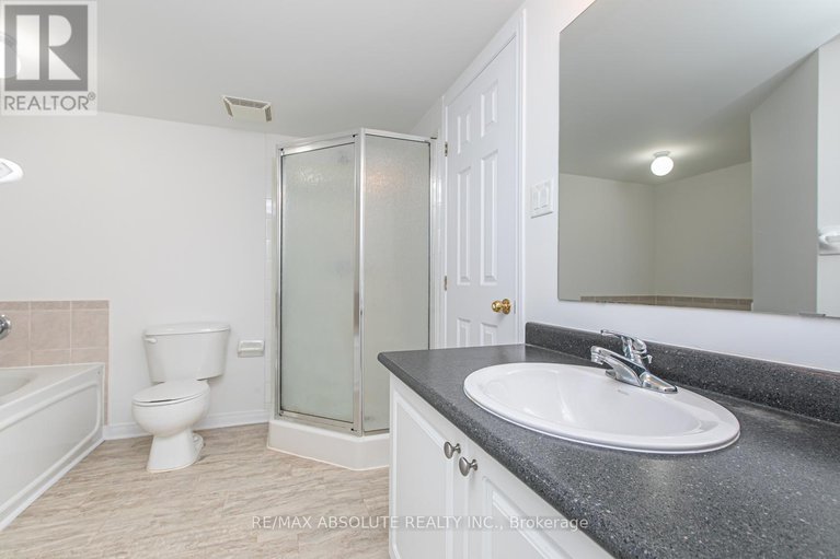 28229768/246-gershwin/westcliffe-estates/ottawa/ontario/K2H1G5_22