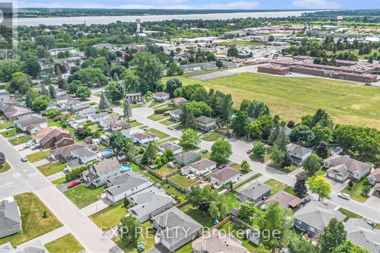 28314988/983-mackenzie-road/prescott/prescott/ontario/K0G1T0_21