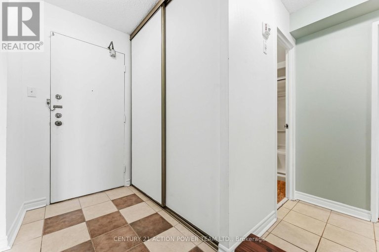 29474764/807-665-bathgate-drive/carson-meadows/ottawa/ontario/K1K3Y4_5