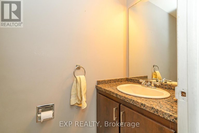 28550236/184-des-pins-place/queenswood-heights-south/ottawa/ontario/K1E2T5_14