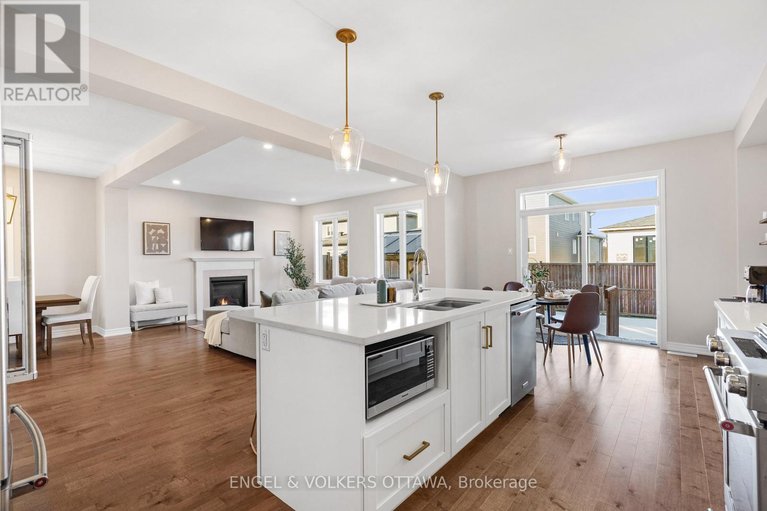 29601228/272-meynell-road/goulbourn-twp-from-franktown-rdsouth-to-rideau/ottawa/ontario/K0A2Z0_17