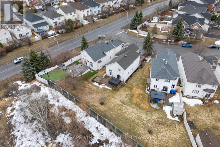 29648107/103-rowallen-place/hunt-club-parkgreenboro/ottawa/ontario/K1T4E3_8
