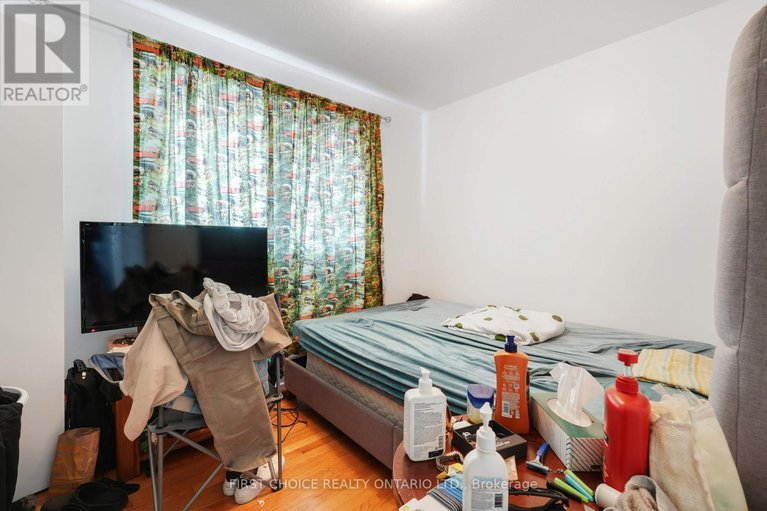 28682259/1753-heron-road/urbandale-acres/ottawa/ontario/K1V6A2_16