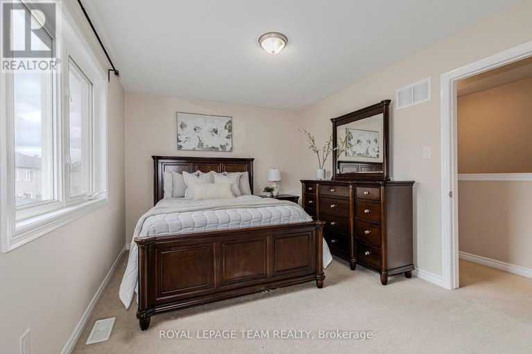 28318238/466-meadowhawk-crescent/half-moon-bay/ottawa/ontario/K2J5W7_21