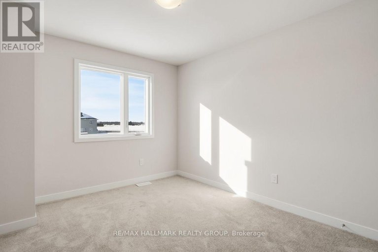 29360426/1924-hawker-private/stittsville-north/ottawa/ontario/K0A1L0_12