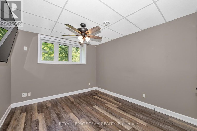 28774424/2500-kearns-way/osgoode-twp-north-of-reg-rd-6/ottawa/ontario/K4P1R9_34