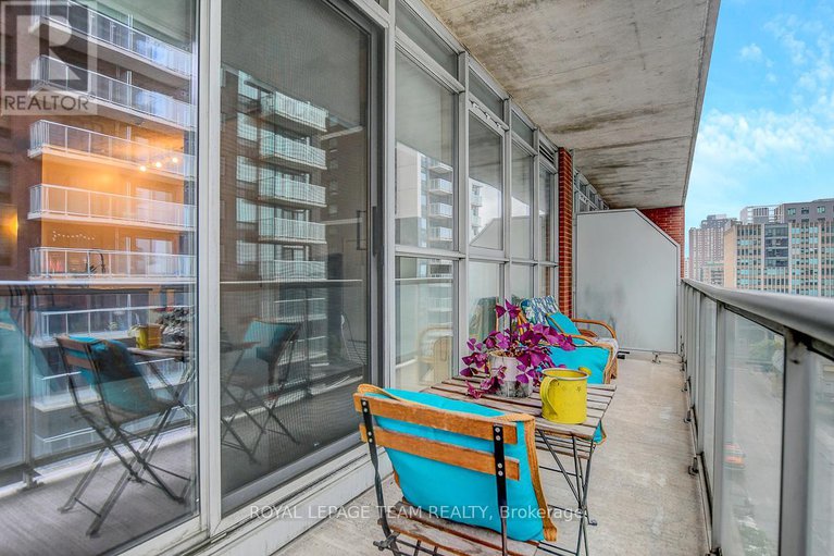 28458192/705-179-george-street/lower-townbyward-market/ottawa/ontario/K1N1J8_21