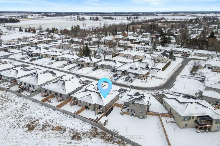 29393004/460-arora-crescent-s/winchester/north-dundas/ontario/K0C2K0_29