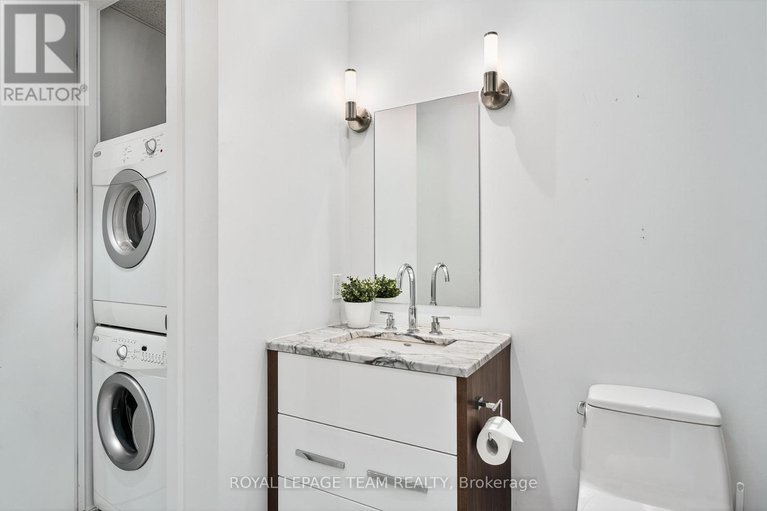 29380888/1111-111-champagne-avenue-s/west-centre-town/ottawa/ontario/K1S5V3_14