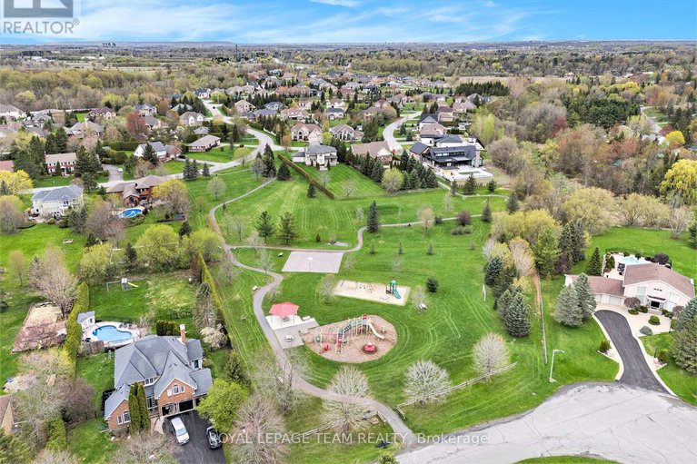 28654563/5386-mansel-crescent/manotick-village-manotick-estates/ottawa/ontario/K4M1L3_44