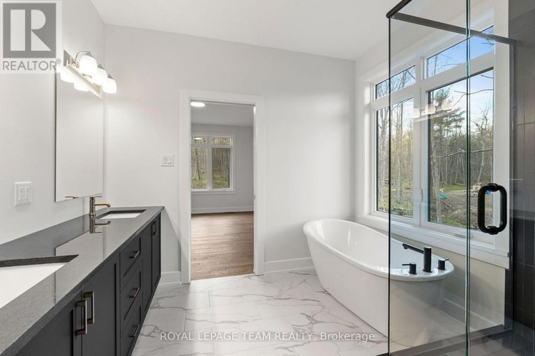 28410358/79-hogan-drive/mcnabbraeside-twps/mcnabbraeside/ontario/K7S0H8_26