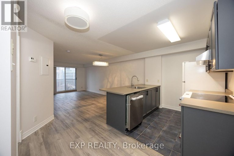 29607394/803-429-somerset-street-w/ottawa-centre/ottawa/ontario/K2P2P5_10