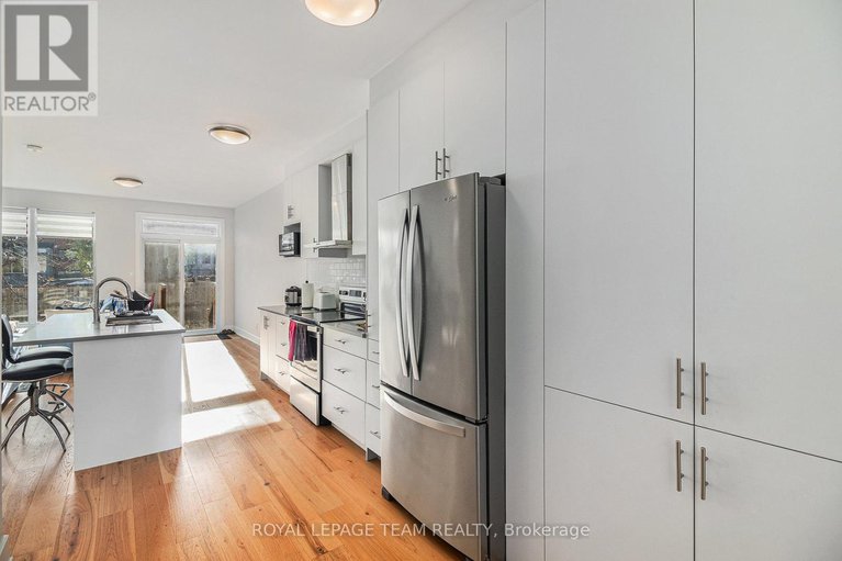 28539649/1400-mayview-avenue/carlington/ottawa/ontario/K1Z8H7_12