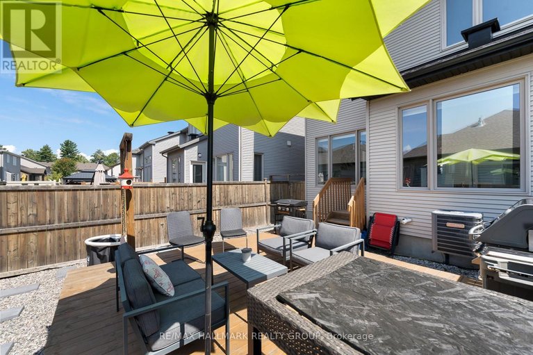 29563241/735-morningstar-way/mer-bleuebradley-estatesanderson-park/ottawa/ontario/K1W0G6_38