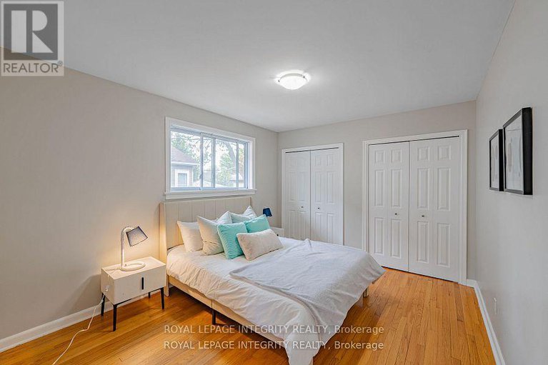 28733956/1695-gage-crescent-n/bel-air-heights/ottawa/ontario/K2C0Z7_14
