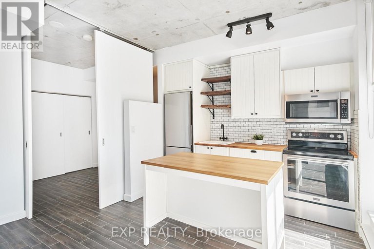 28998983/606-180-york-street/lower-townbyward-market/ottawa/ontario/K1N1J6_15