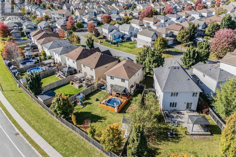 29664919/229-mica-crescent/town-of-rockland/clarence-rockland/ontario/K4K0E3_39