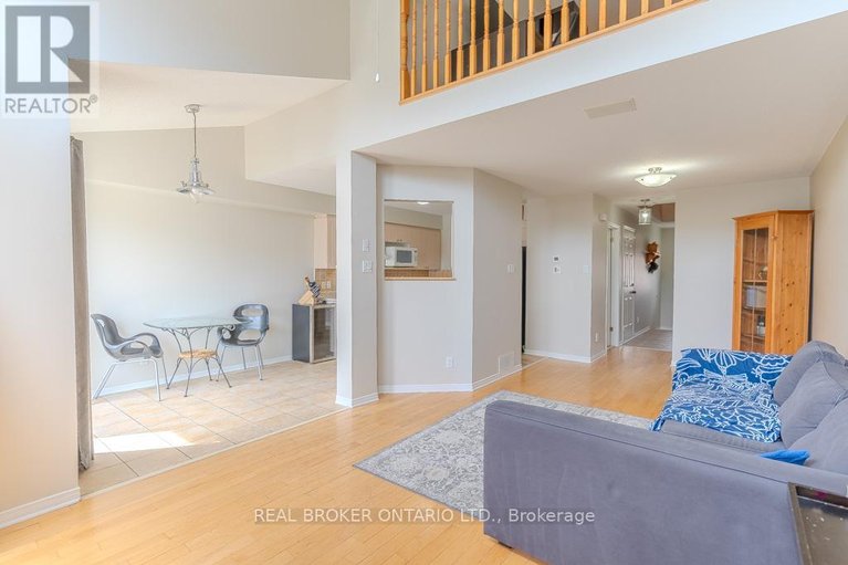 29676126/15-calaveras-avenue-s/longfields/ottawa/ontario/K2J4Z8_12