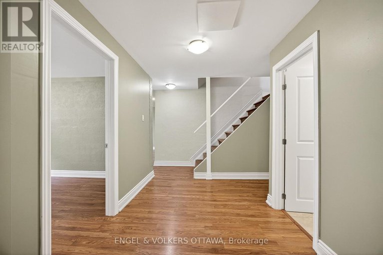 28897770/1291-notting-hill-avenue/ellwood/ottawa/ontario/K1V6T5_26