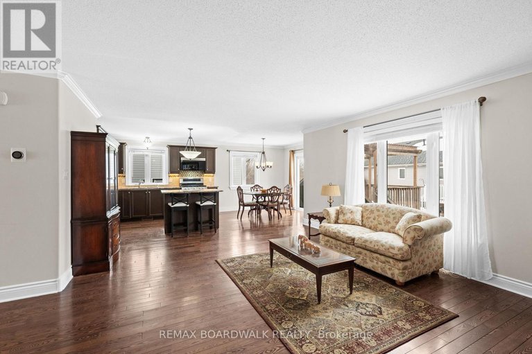 29430722/110-templeton-court/kemptville/north-grenville/ontario/K0G1J0_5