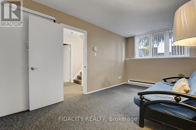 29411754/61-159-salter-crescent/beaverbrook/ottawa/ontario/K2K1Y8_20