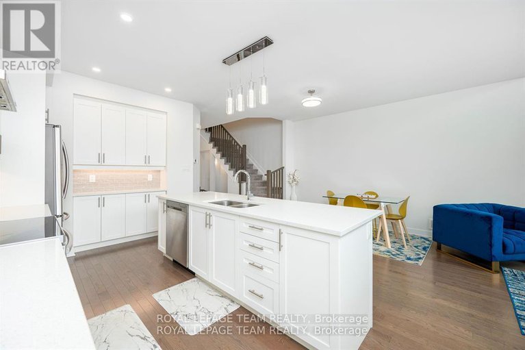 28271159/341-big-dipper-street/riverside-southgloucester-glen/ottawa/ontario/K4M0J3_13
