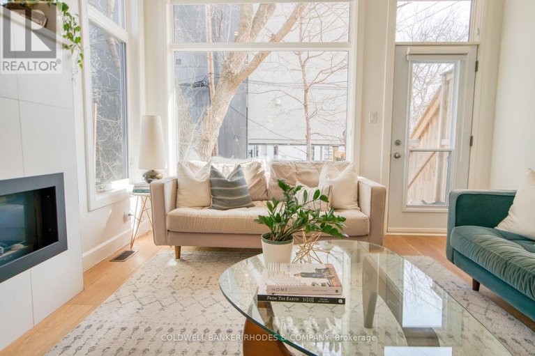 29579172/103a-stirling-avenue/hintonburg/ottawa/ontario/K1Y1P9_18