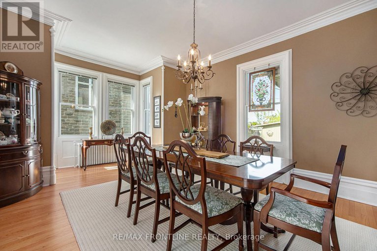 29431396/2-george-street-n/smiths-falls/smiths-falls/ontario/K7A1X9_11