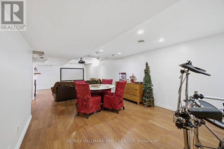 29633976/47-snowberry-way/stittsville-south/ottawa/ontario/K2S2A8_28