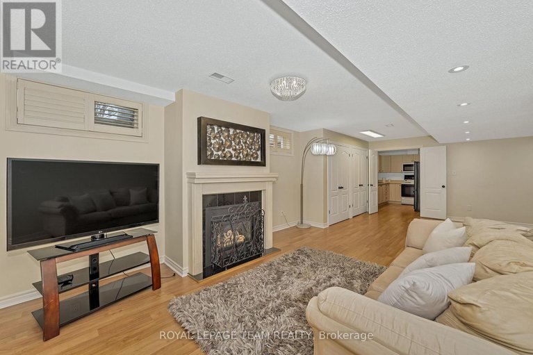 28339264/27-heritage-grove-crescent/stittsville-central/ottawa/ontario/K2S1R2_27