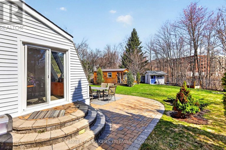 29667365/425-tanager-bay/chatelaine-village/ottawa/ontario/K1E2Z7_26