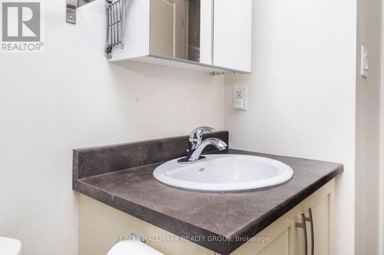 29449202/309-141-potts-private/notting-hillsummerside/ottawa/ontario/K4A0N7_27