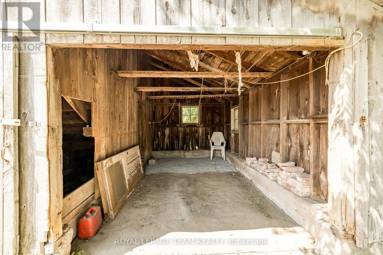 28723611/2106-dunrobin-road/kanata-north-east/ottawa/ontario/K0A1T0_29